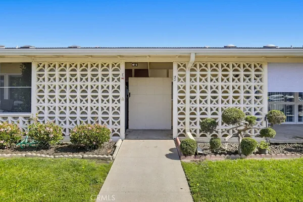 $330,000 | 13540-48d El Dorado Drive, Seal Beach, CA 90740