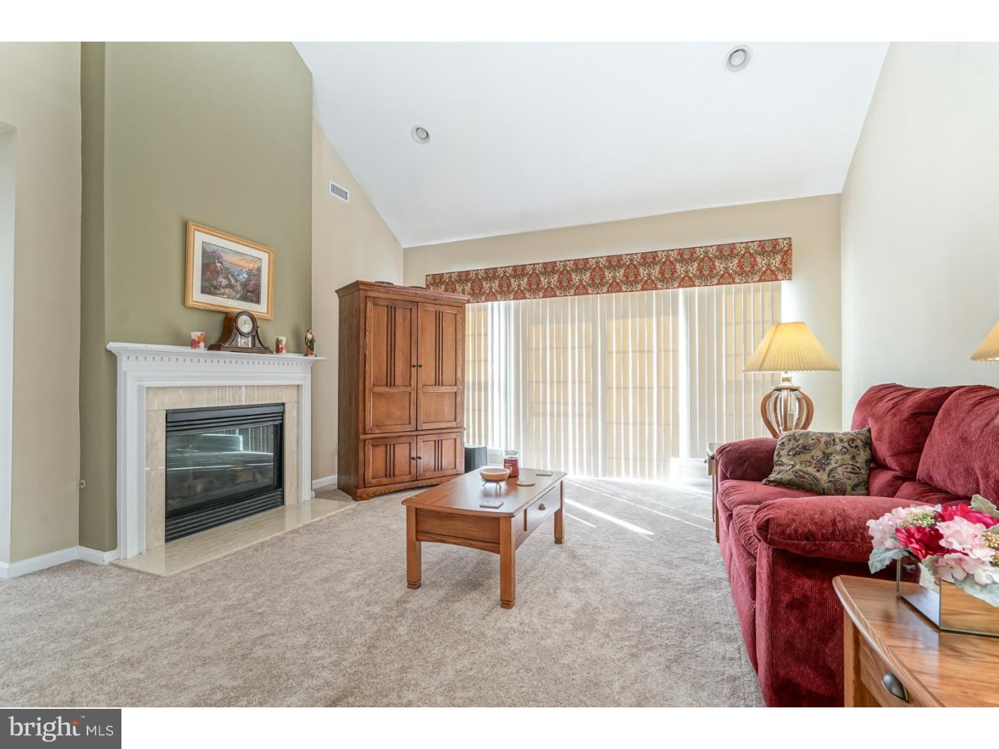 22 Shipps Way Delanco, NJ 08075 - Photo 11 of 25 Family Room