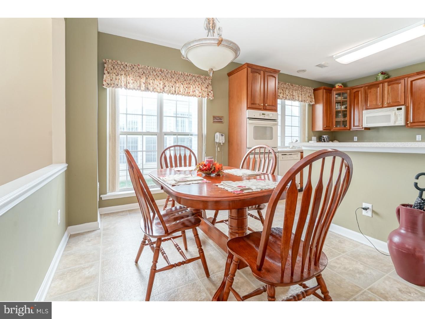 22 Shipps Way Delanco, NJ 08075 - Photo 10 of 25 Breakfast Room