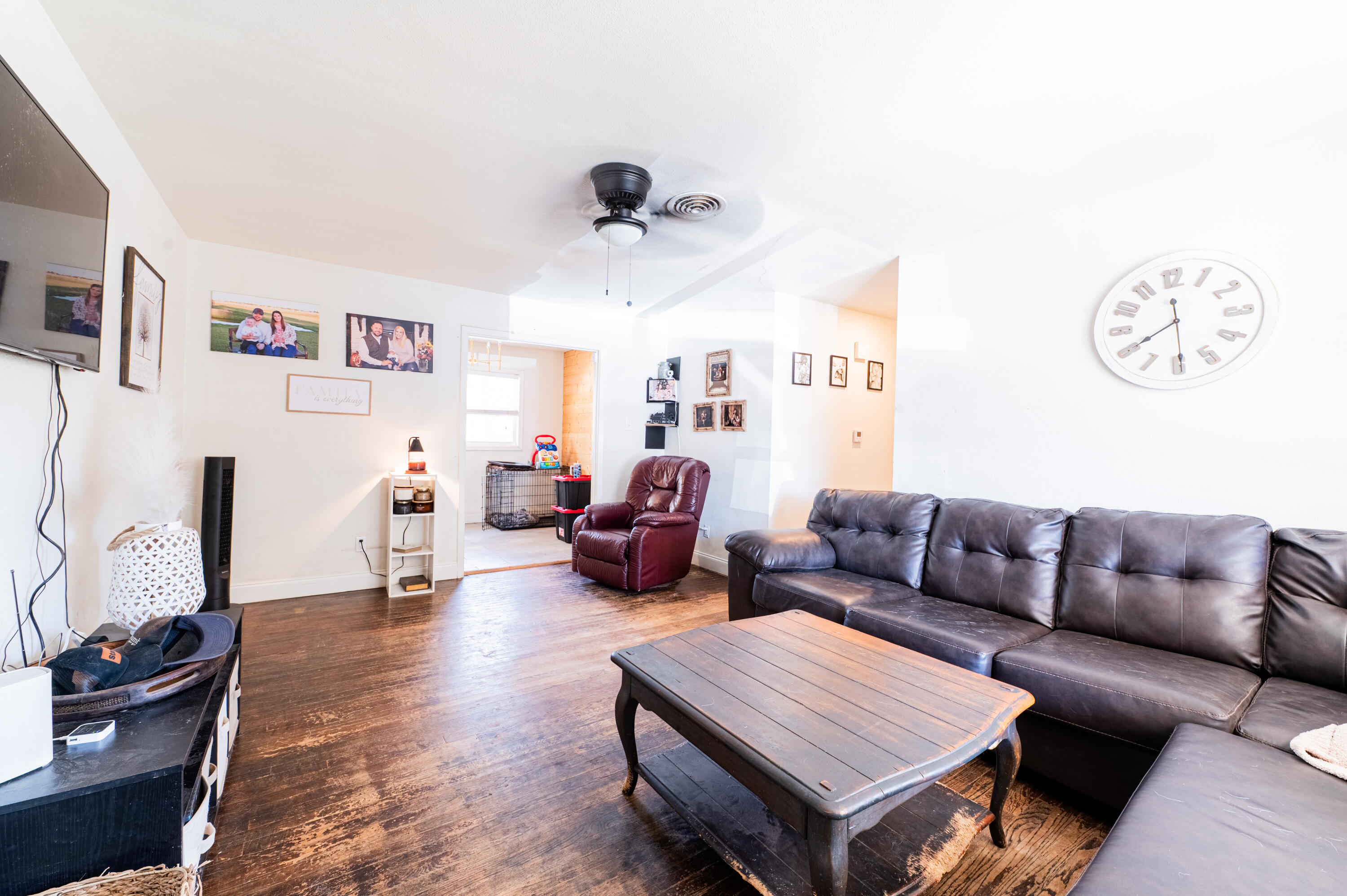 2618 48th Street Lubbock, TX 79413 - Photo 3 of 17 living room 2