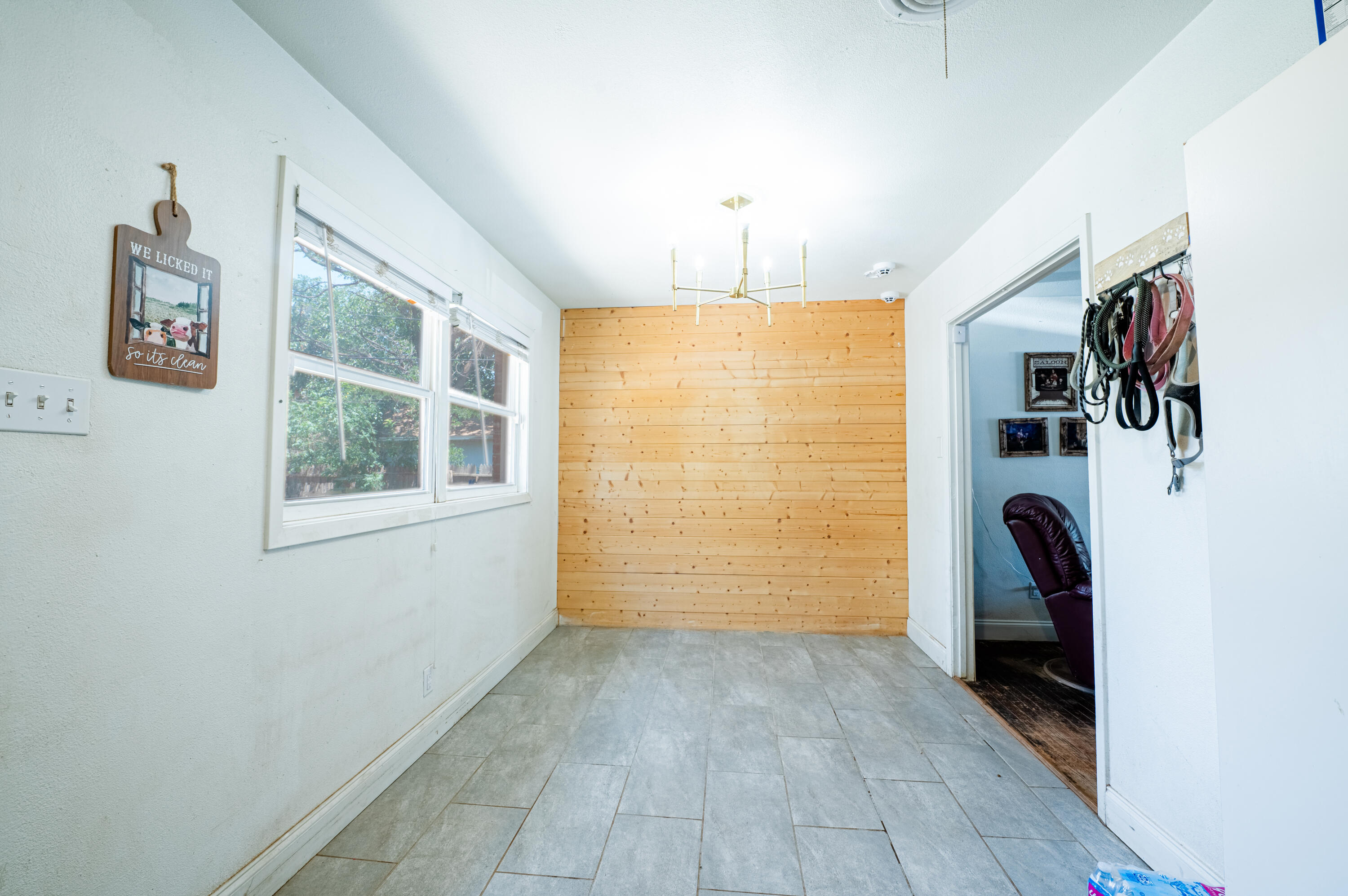 2618 48th Street Lubbock, TX 79413 - Photo 5 of 17 sunroom