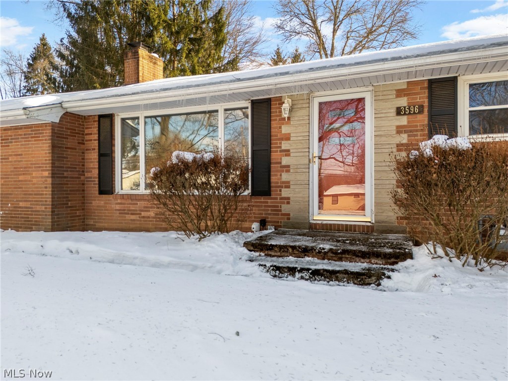 3596 Rolling Ridge Road Northeast Canton, OH 44721 - Photo 7 of 27 Gallery Image 7