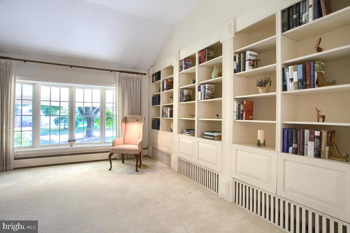 250 Blacksmith Road Camp Hill, PA 17011 - Photo 14 of 39 Custom built-in bookshelves
