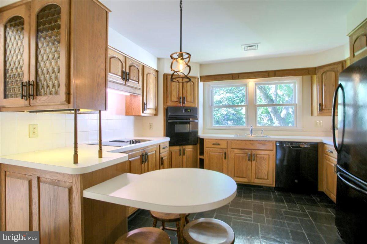 250 Blacksmith Road Camp Hill, PA 17011 - Photo 20 of 39 Spacious kitchen w/ slate floors & seating for 3.