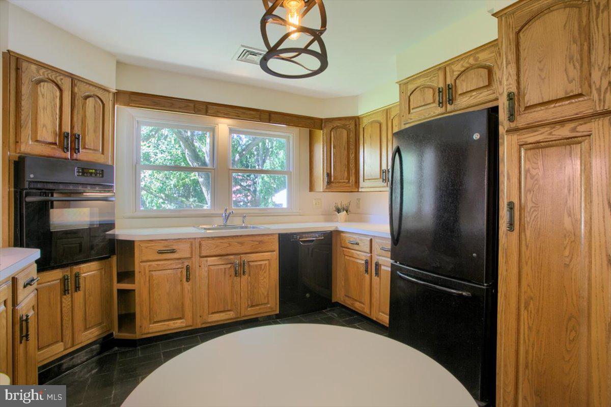 250 Blacksmith Road Camp Hill, PA 17011 - Photo 22 of 39 All appliances convey with the home.