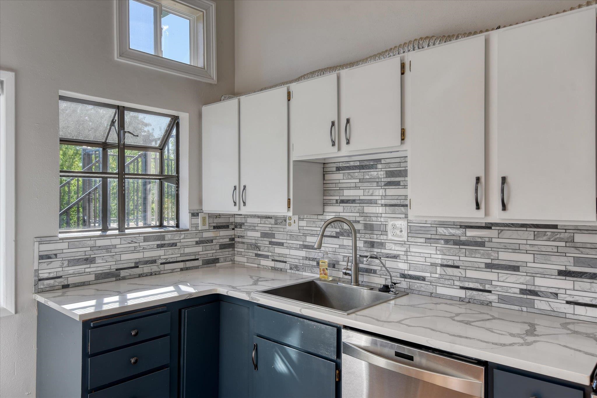 2905 South Davis Road Spokane Valley, WA 99216 - Photo 6 of 32 Gallery Image 6