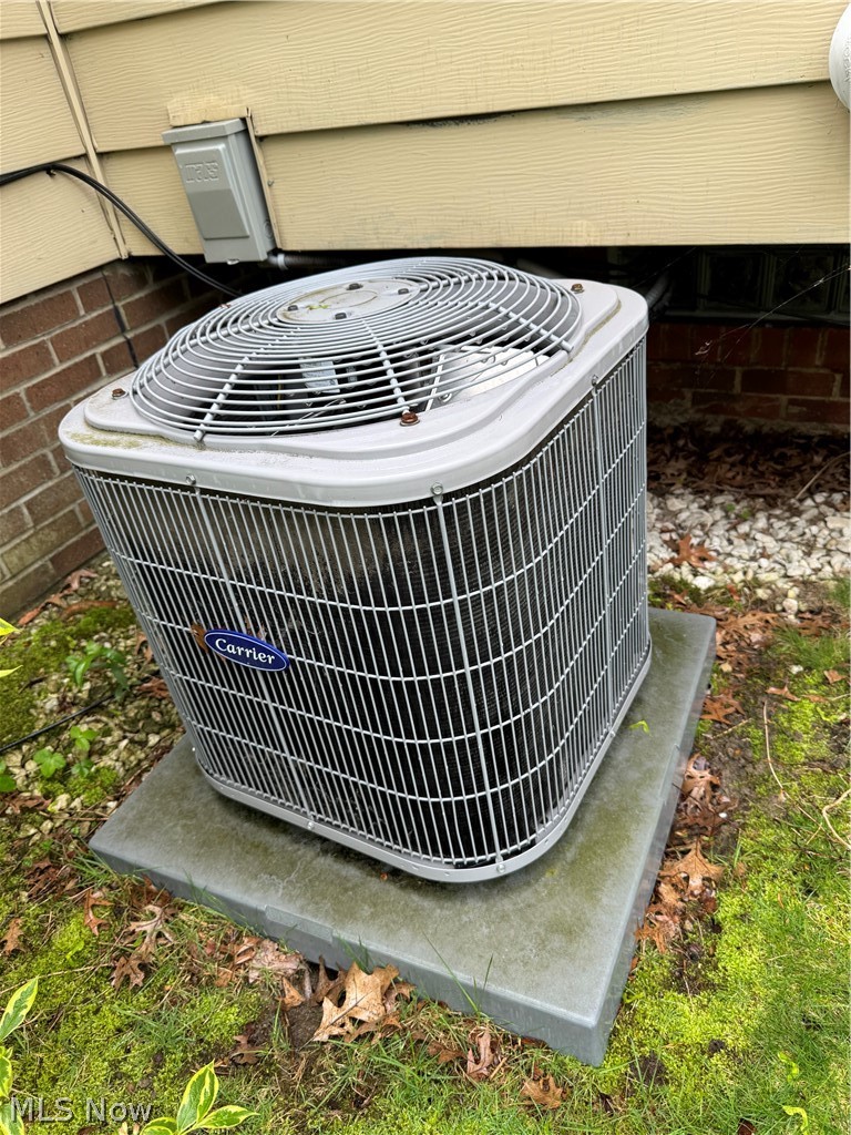 4075 Ellison Road South Euclid, OH 44121 - Photo 26 of 28 Newer central air.