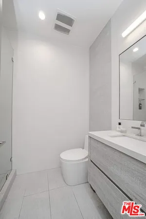 $3,190,000 | 13311 West Magnolia Boulevard, Sherman Oaks, CA 91401