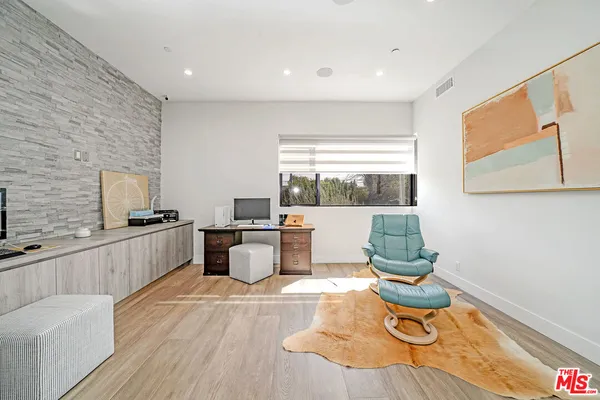 $3,190,000 | 13311 West Magnolia Boulevard, Sherman Oaks, CA 91401