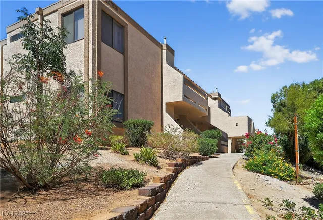 $167,999 | 3730 Desert Marina Drive, Unit 16, Laughlin, NV 89029