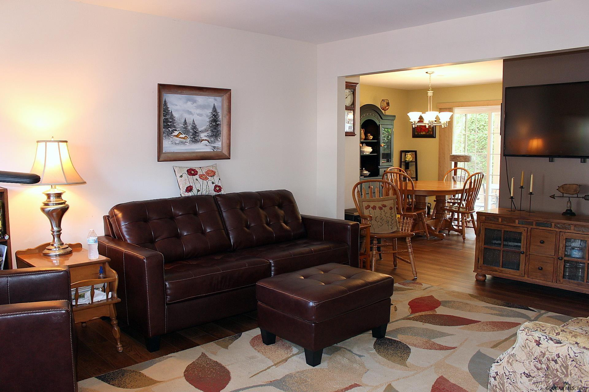 28 Riverside Drive Rotterdam, NY 12150 - Photo 3 of 33 Photo 3