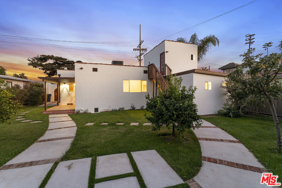 11273 Charnock Road Los Angeles, CA 90066 - Photo 1 of 37 Gallery Image 1