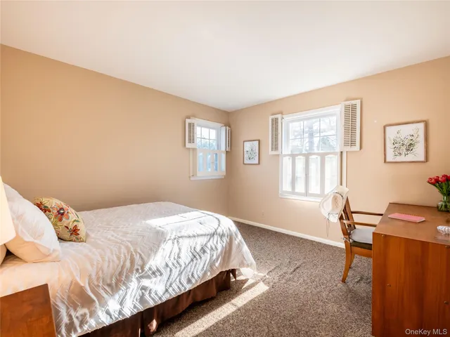 $1,849,000 | 427 Ryder Road, Manhasset, NY 11030