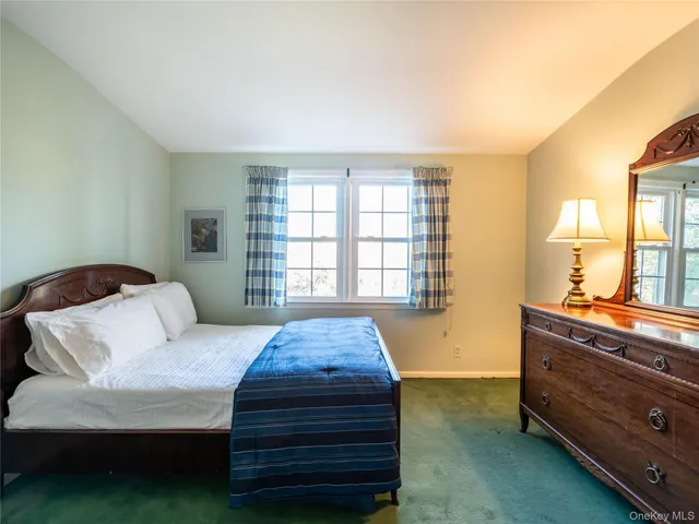 $1,849,000 | 427 Ryder Road, Manhasset, NY 11030