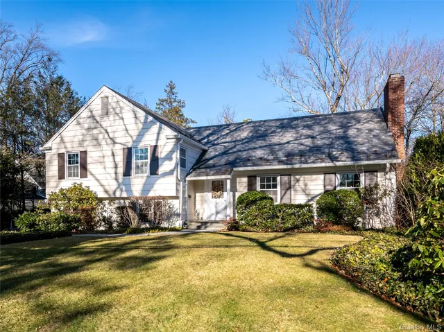 $1,849,000 | 427 Ryder Road, Manhasset, NY 11030