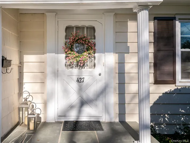 $1,849,000 | 427 Ryder Road, Manhasset, NY 11030