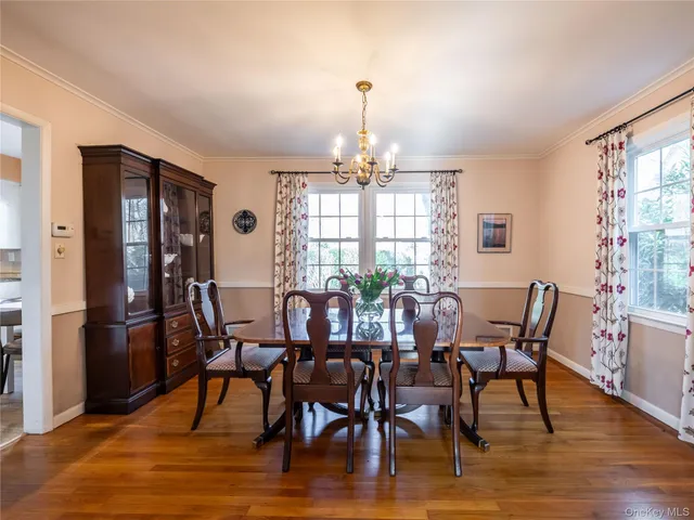 $1,849,000 | 427 Ryder Road, Manhasset, NY 11030