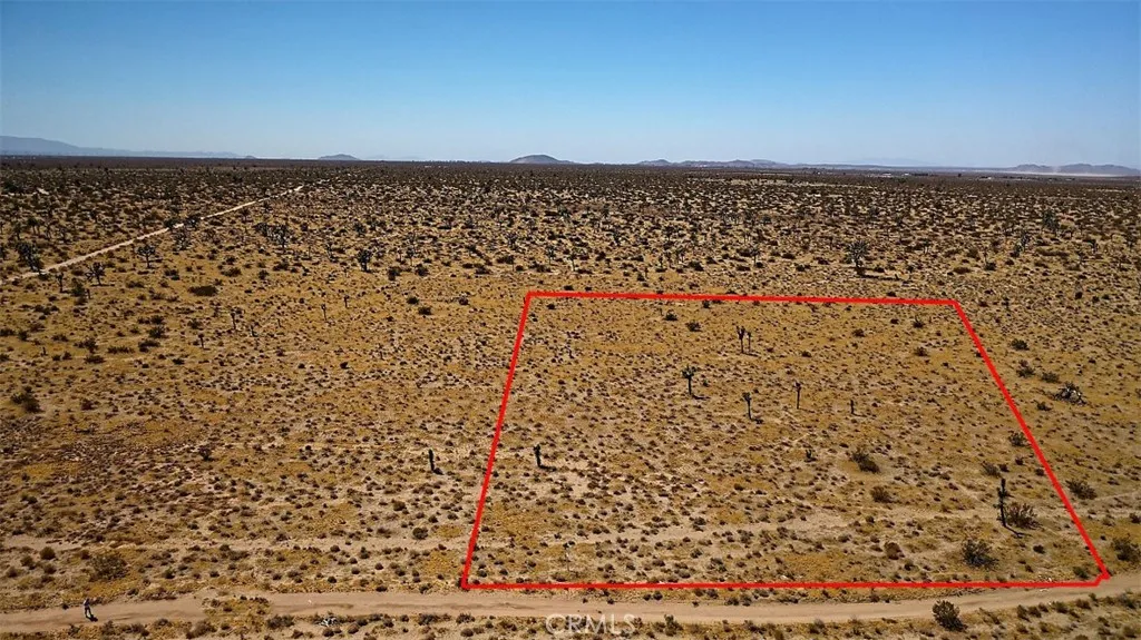 0 Vinton Road Adelanto, CA 92301 - Photo 6 of 31 view of a city