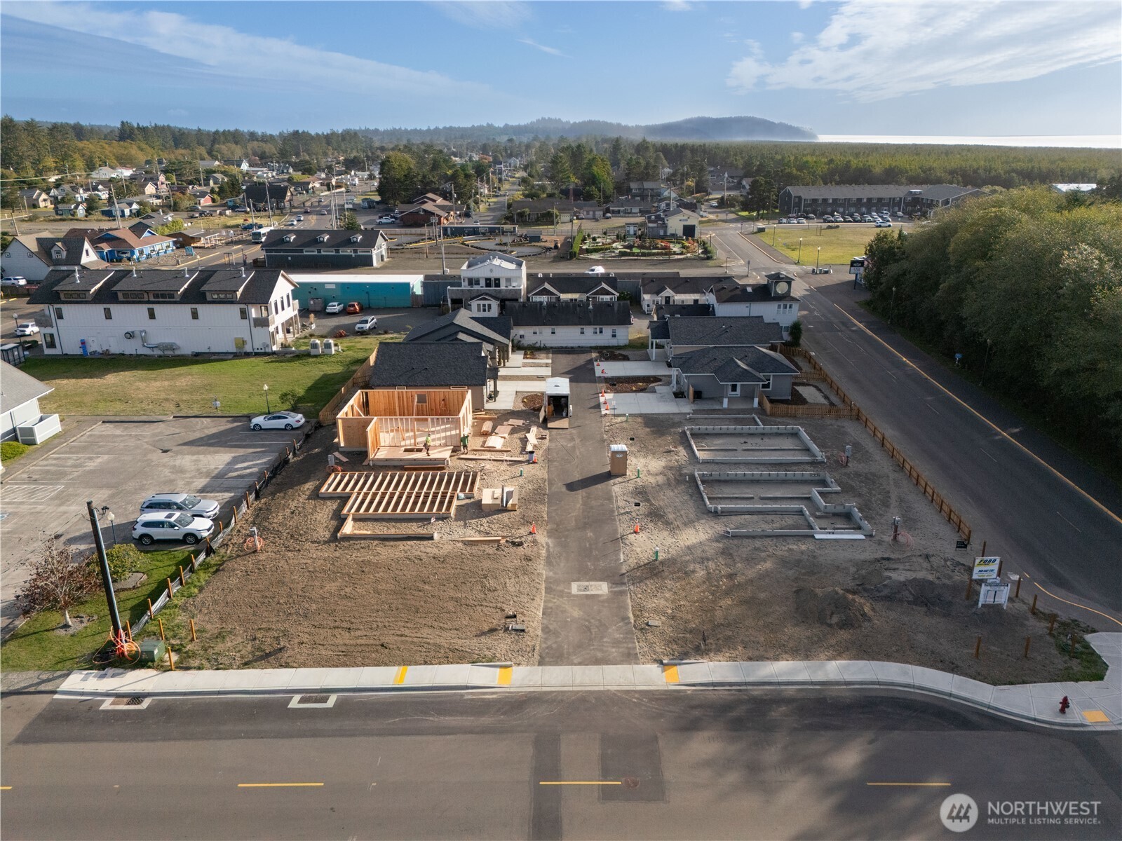 121 7th Street Southwest Long Beach, WA 98631 - Photo 9 of 15 a view of a city