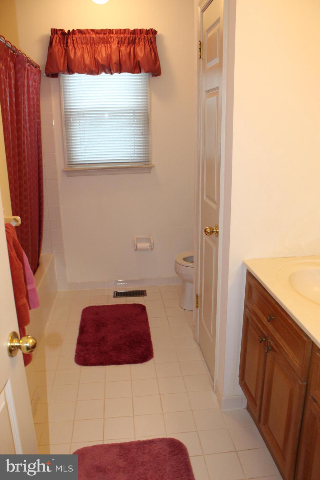 2290 Weigner Road Lansdale, PA 19446 - Photo 32 of 44 Full Hall Bath