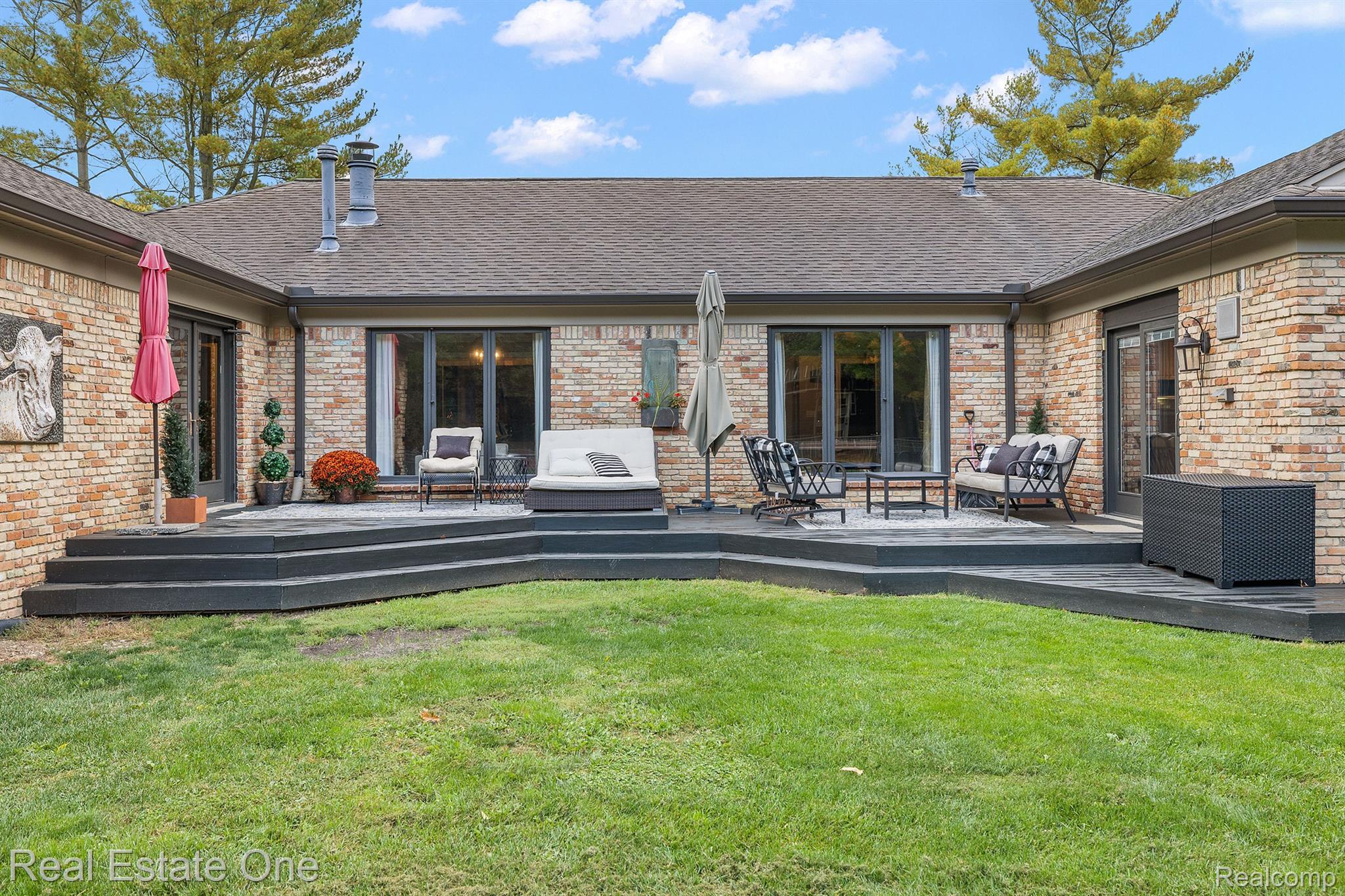 3700 Collins Road Oakland, MI 48363 - Photo 9 of 44 Gallery Image 9