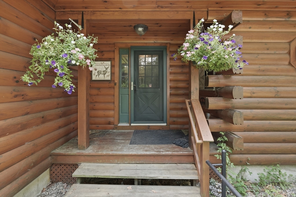 23 Lyman Barnes Road Brimfield, MA 01010 - Photo 3 of 31