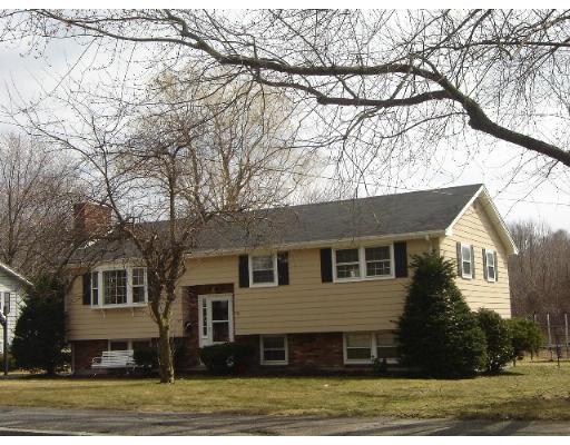 105 Indian Head Road Framingham, MA 01701 - Photo 1 of 17 Gallery Image 1