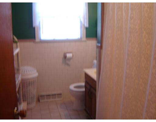 105 Indian Head Road Framingham, MA 01701 - Photo 15 of 17 Gallery Image 15
