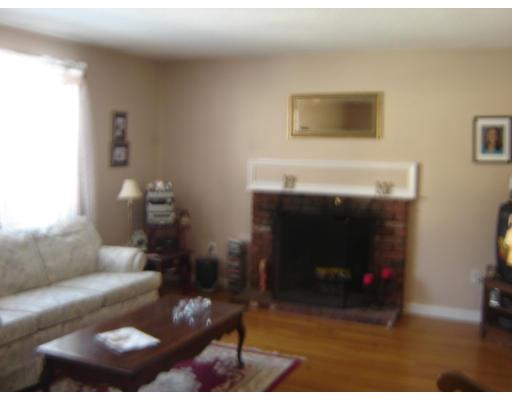 105 Indian Head Road Framingham, MA 01701 - Photo 4 of 17 Gallery Image 4