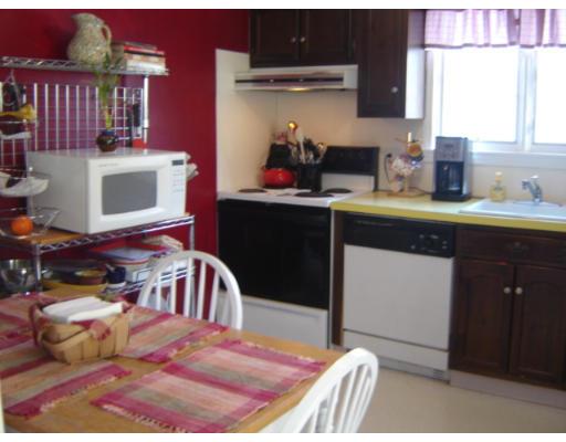 105 Indian Head Road Framingham, MA 01701 - Photo 5 of 17 Gallery Image 5