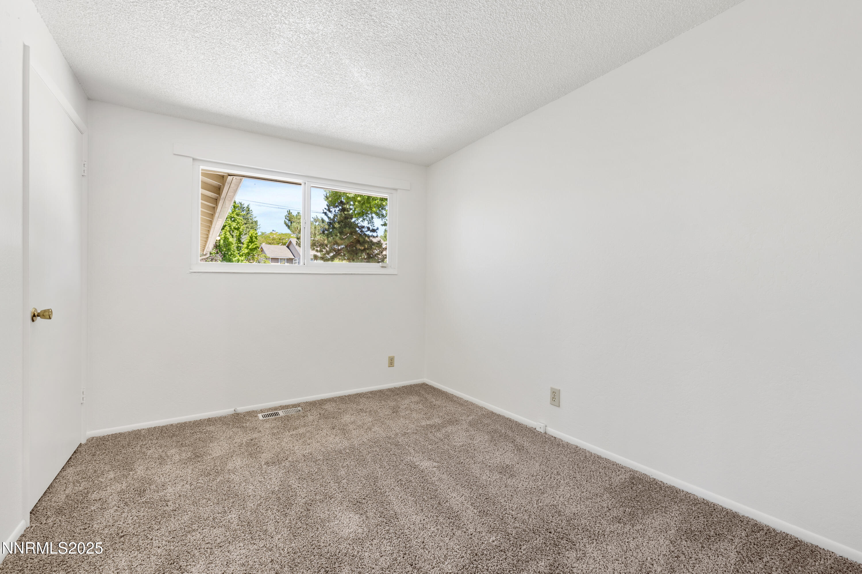 1010 Alturas Avenue Reno, NV 89503 - Photo 11 of 21 _6M23351