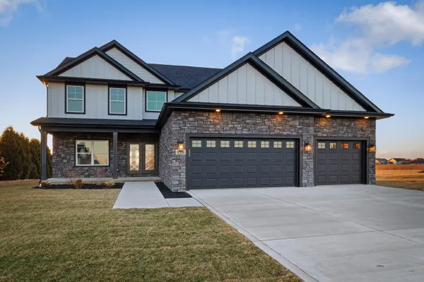 $749,900 | 10138 Sentry Drive, St. John, IN 46373