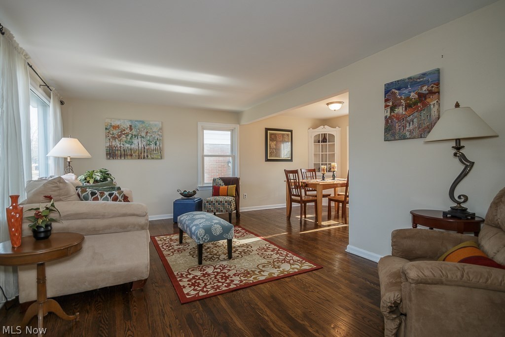 4502 Laurel Road Cleveland, OH 44121 - Photo 24 of 31