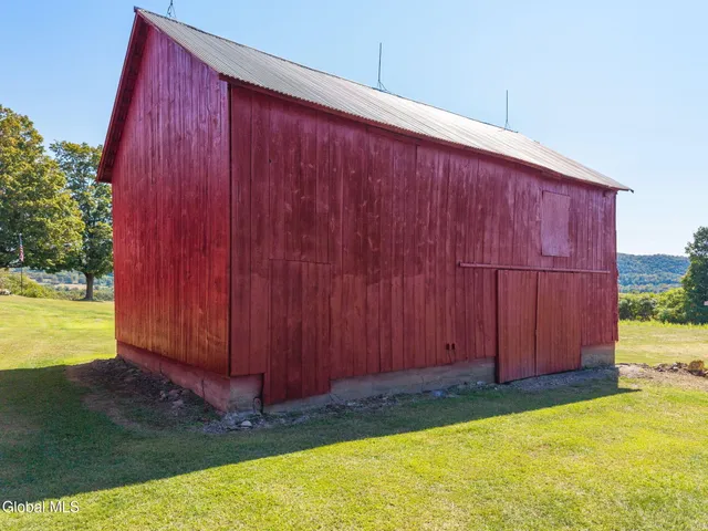 $1,990,000 | 5635 Highway 40, Argyle, NY 12809