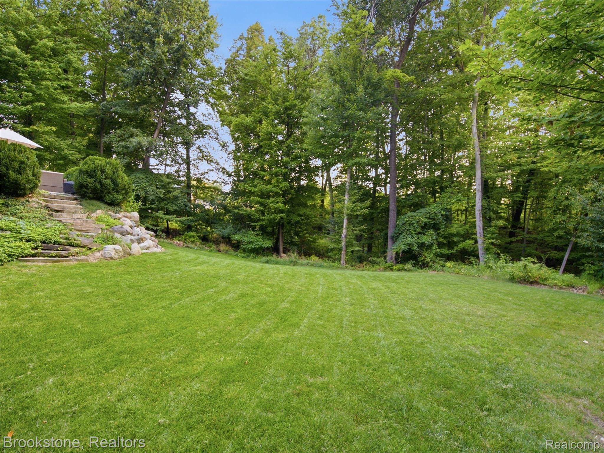 7655 Maple Ridge Court Clarkston, MI 48346 - Photo 50 of 64 099-DSC06762.jpg