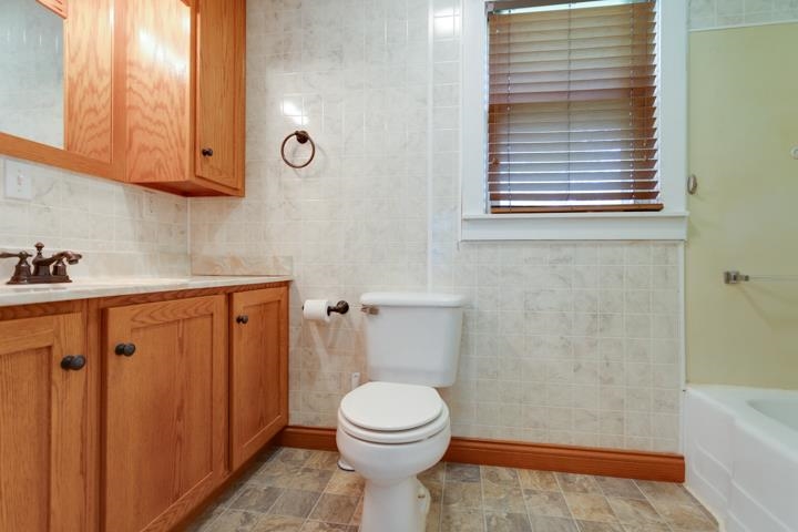 600 Bloomfield Road Loogootee, IN 47553 - Photo 11 of 35