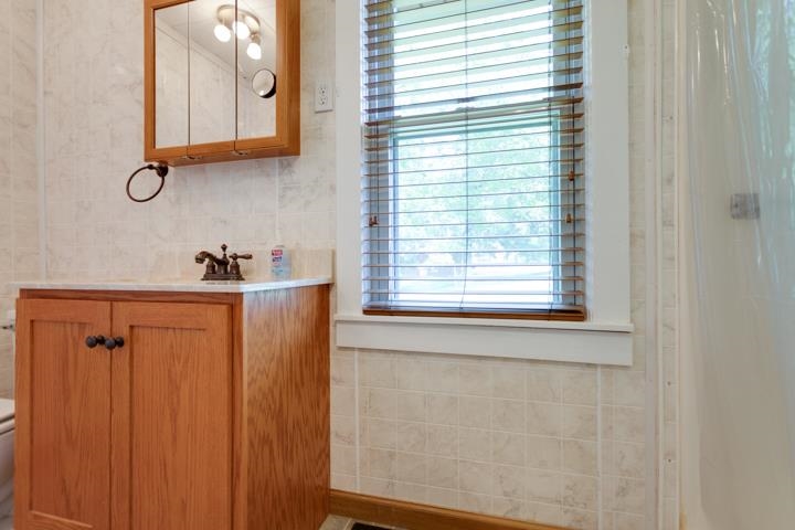 600 Bloomfield Road Loogootee, IN 47553 - Photo 14 of 35