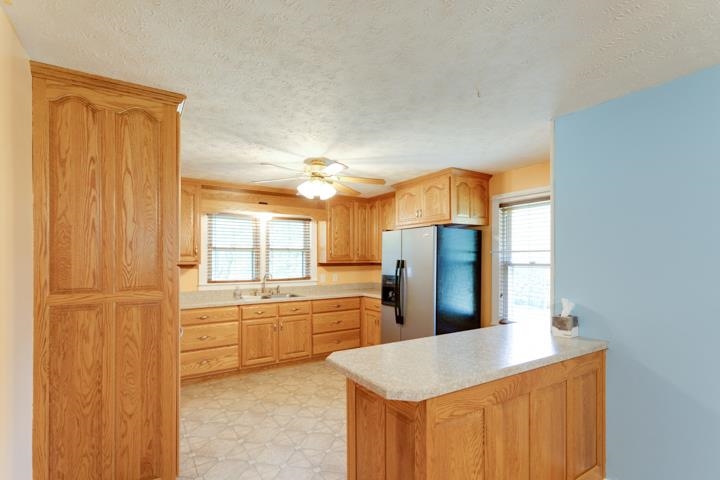 600 Bloomfield Road Loogootee, IN 47553 - Photo 5 of 35