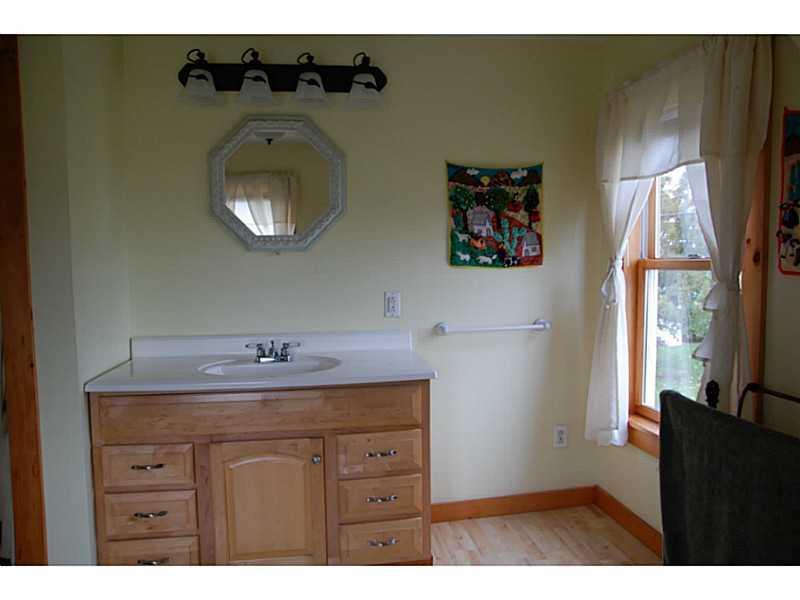 16 Barker Point Road Harpswell, ME 04003 - Photo 12 of 21 Bathroom.
