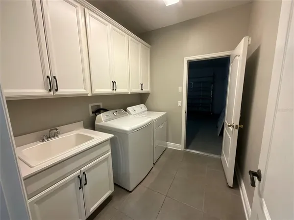 $594,999 | 3560 Pixie Lane, St. Cloud, FL 34772