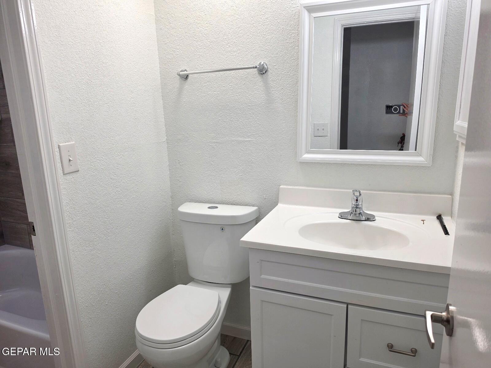 944 Montera Road El Paso, TX 79907 - Photo 14 of 21 20260903_100052