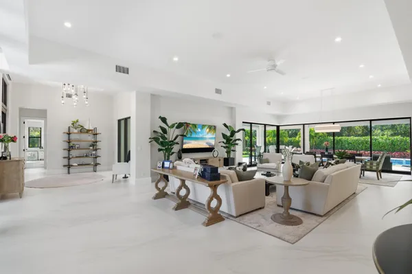 $3,499,000 | 10200 Southeast Sandpine Lane, Hobe Sound, FL 33455