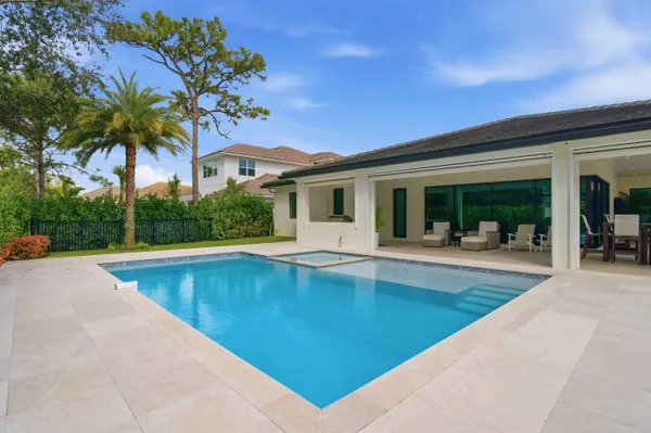 $3,499,000 | 10200 Southeast Sandpine Lane, Hobe Sound, FL 33455
