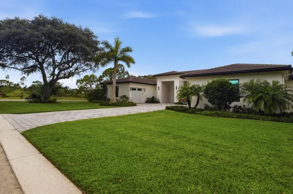 $3,499,000 | 10200 Southeast Sandpine Lane, Hobe Sound, FL 33455