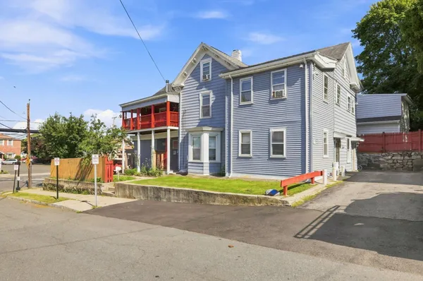 $959,999 | 427 Broadway, Lynn, MA 01904