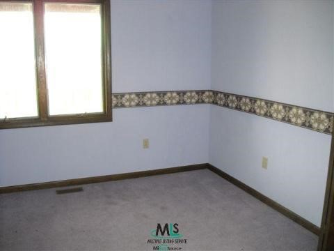 10420 Territorial Road Munith, MI 49259 - Photo 8 of 10 442618-7.JPG