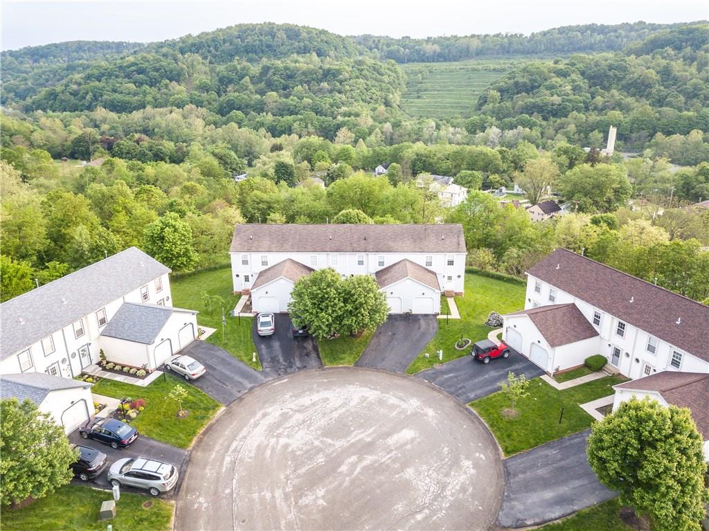 2010 Arbor Ridge Court Cheswick, PA 15024 - Photo 23 of 23 End of cul-de-sac. Straight on view.