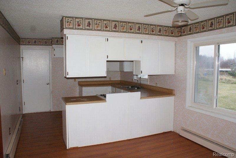 2998 Millington Road Silverwood, MI 48760 - Photo 3 of 16 DSC05785.JPG