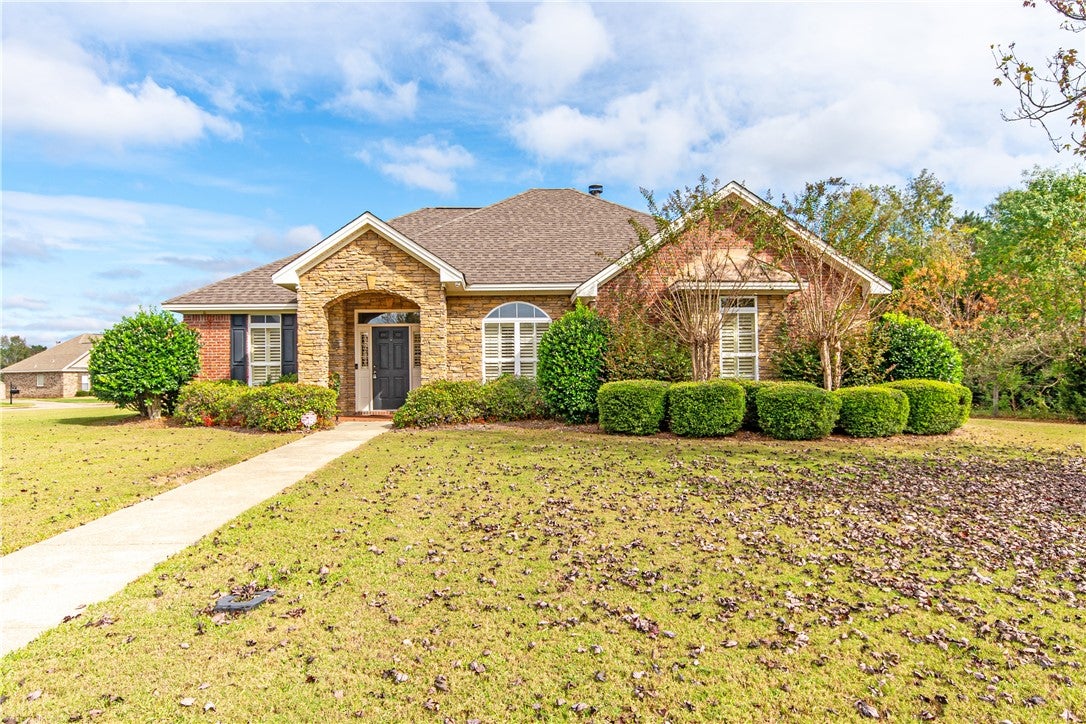 275 Inverness Road Wetumpka, AL 36092 - Photo 3 of 50 Gallery Image 3