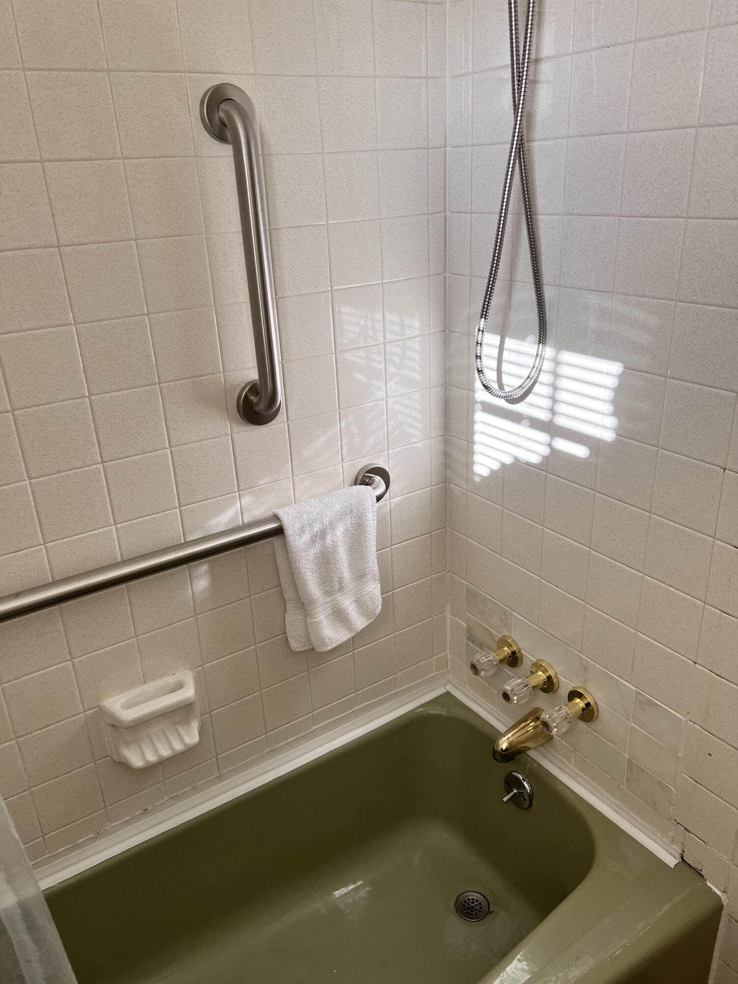 6928 Campton Road Stanton, KY 40380 - Photo 12 of 18 McCoy bath